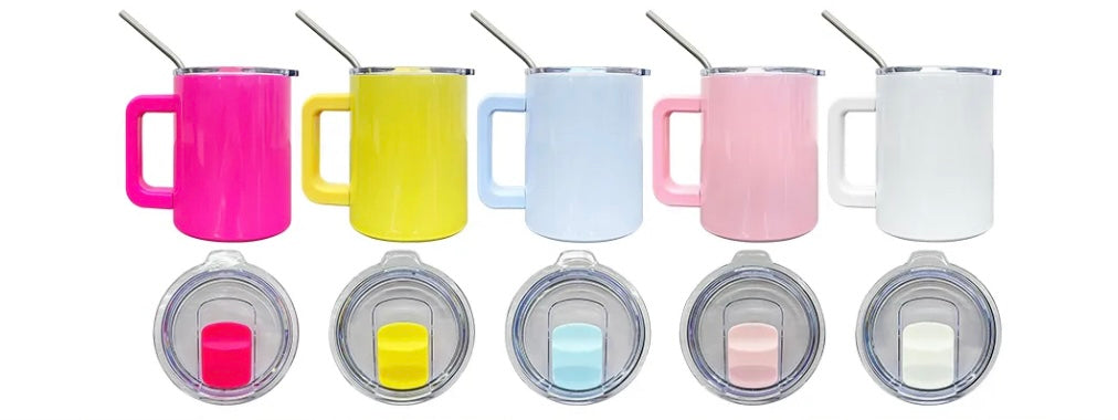 mug style coloured cup with lid and straw